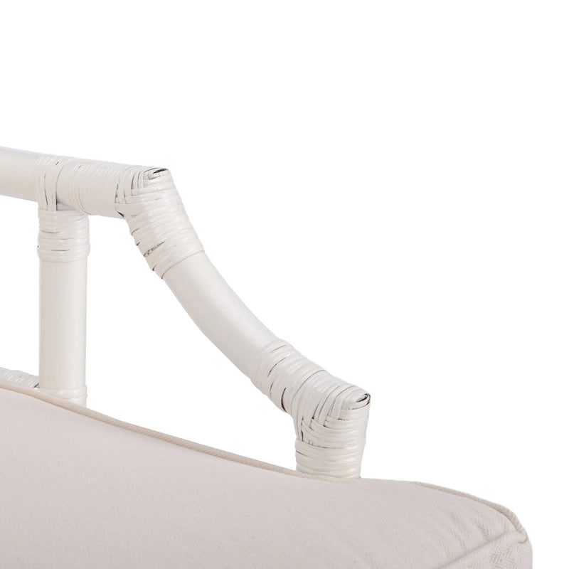 Sillón decorativo de ratán con cojín - 27.6"An. x 31.5"Pr. x 31.5"Al.